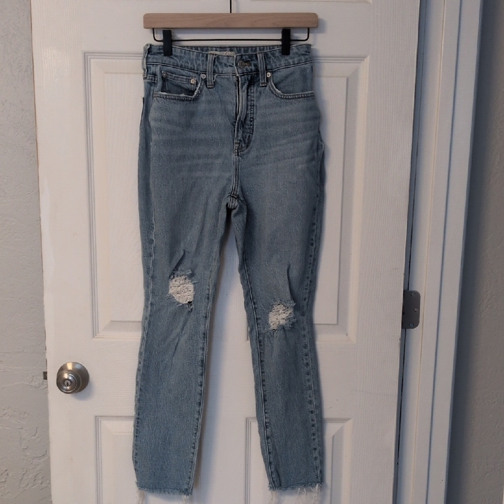 Madewell Light Blue Distressed Ankle Jeans - Picture 4 of 4